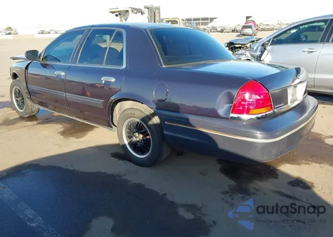 1999 Ford Crown Victoria z USA, uszkodzony, nr VIN 2FAFP73W9XX176674